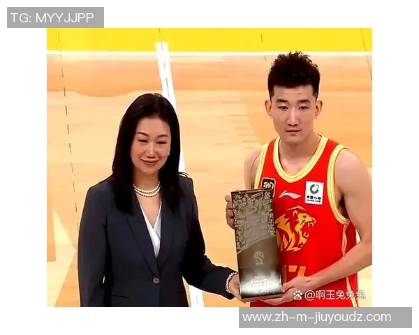 中国男篮亚洲杯名单引发热议赵睿领衔五后卫入选孙铭徽因伤或将缺席